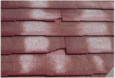 屋根材の欠損