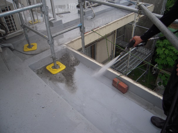 陸屋根防水の洗浄